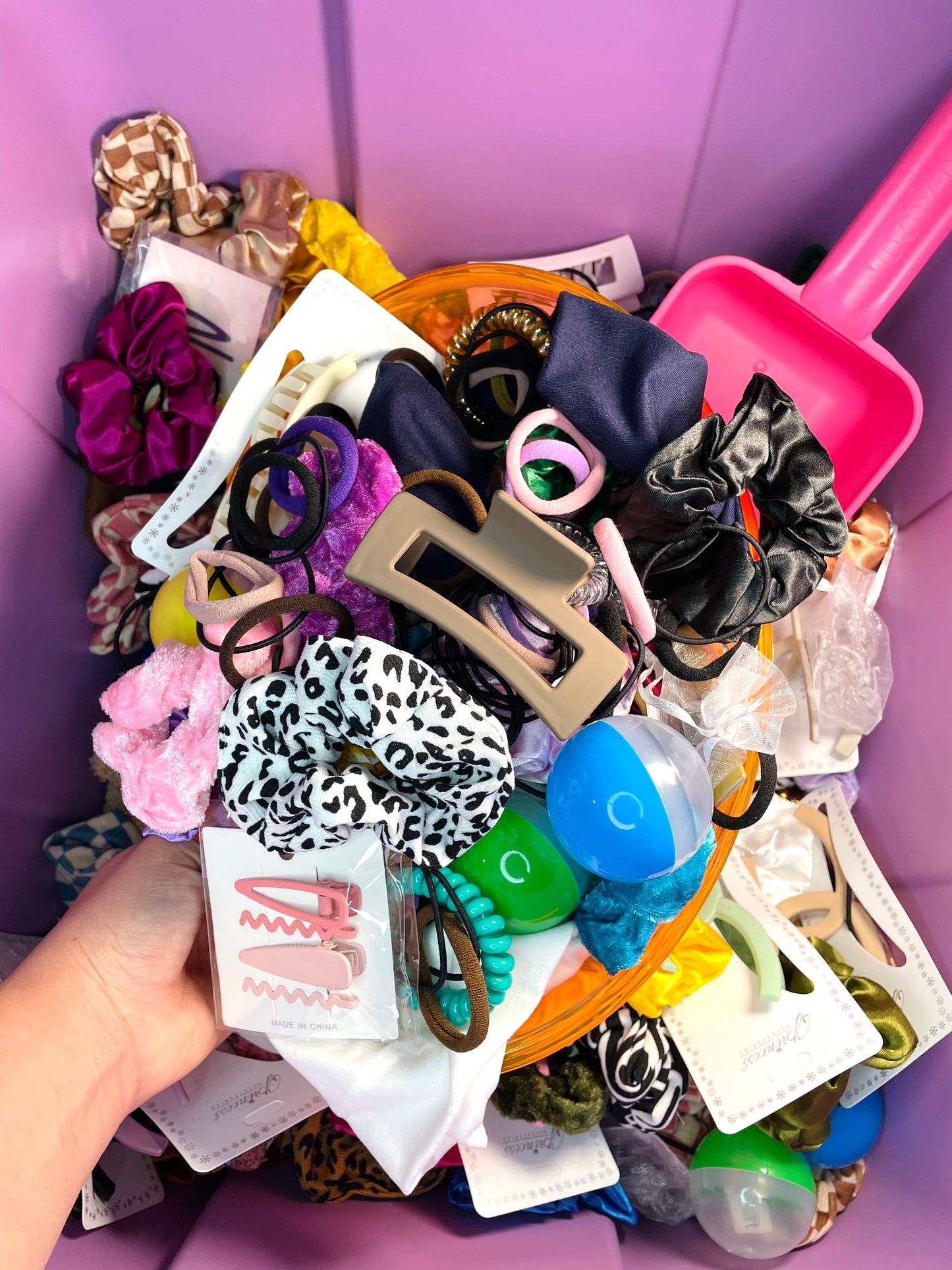 Lucky Hair Accessories Scoop