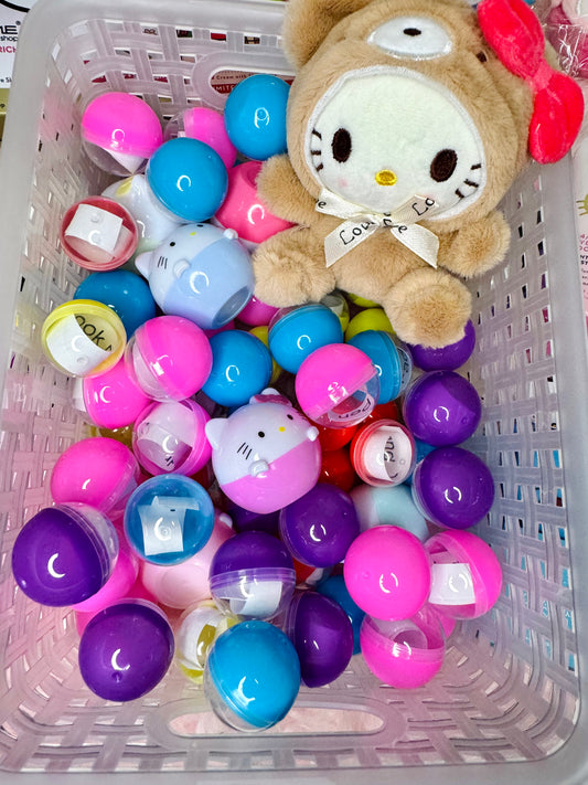 Limited Edition Sanrio Lucky Ball Scoop