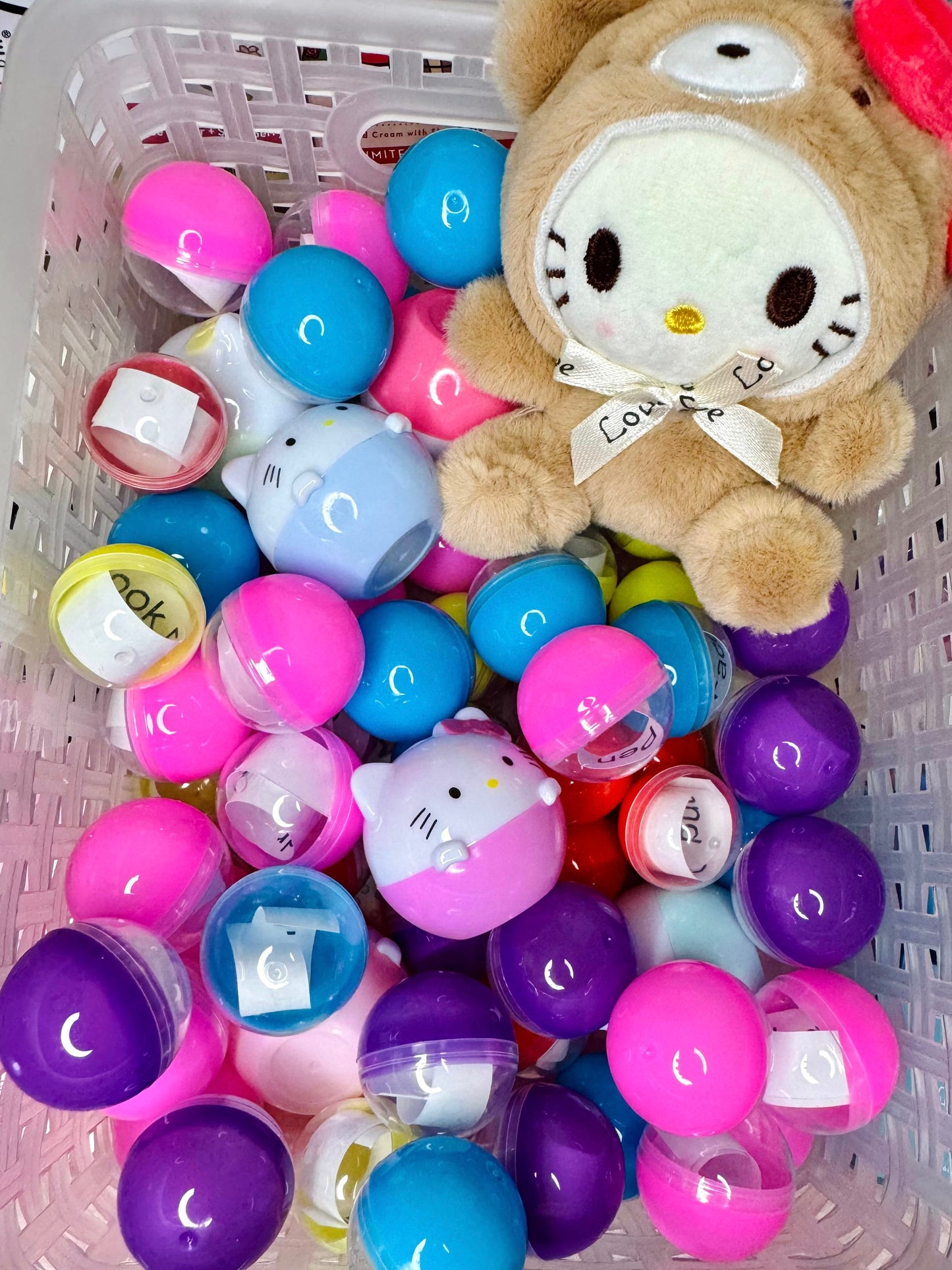 Sanrio Lucky Ball Scoop