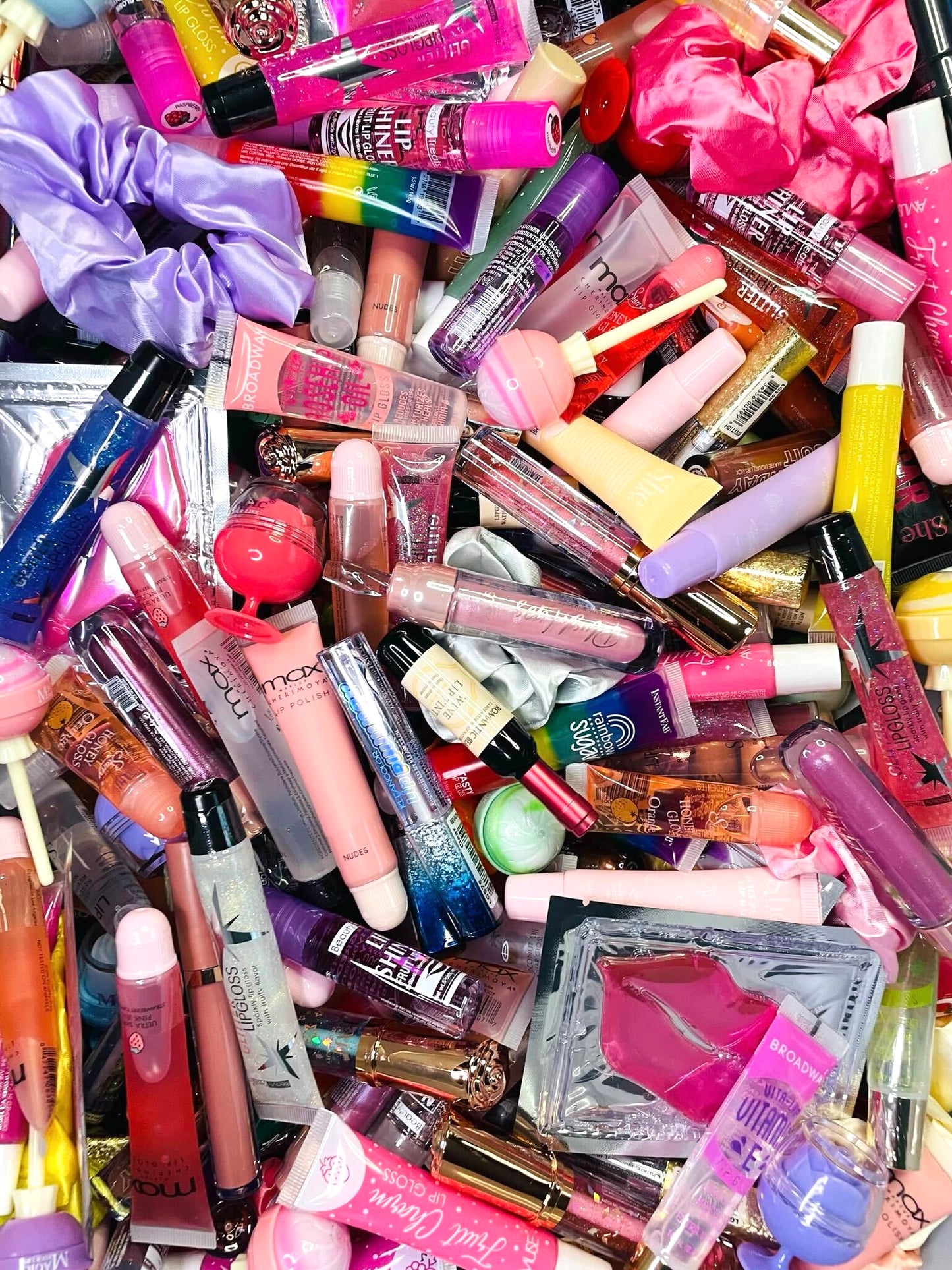 Lucky Lip Gloss Scoop